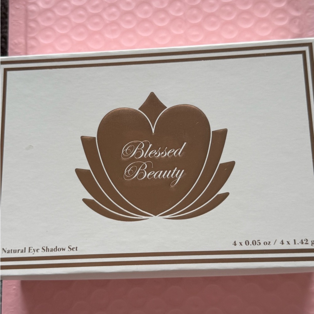 Natural Eye Shadow Set with brush